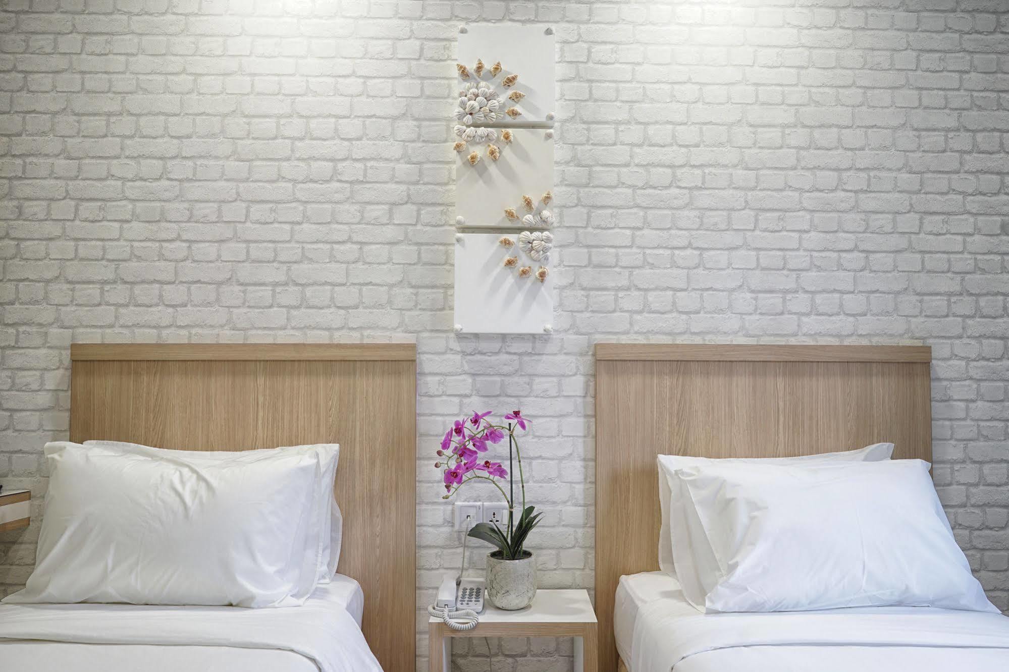 Lighthouse Hotel & Shortstay @ Damansara Uptown Petaling Jaya Exteriör bild