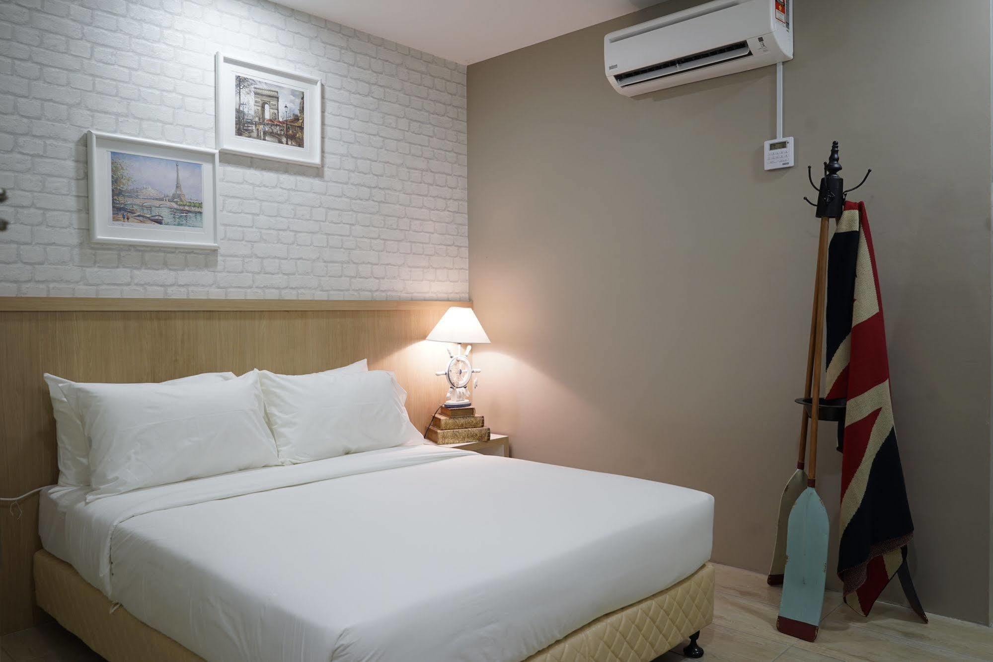 Lighthouse Hotel & Shortstay @ Damansara Uptown Petaling Jaya Exteriör bild