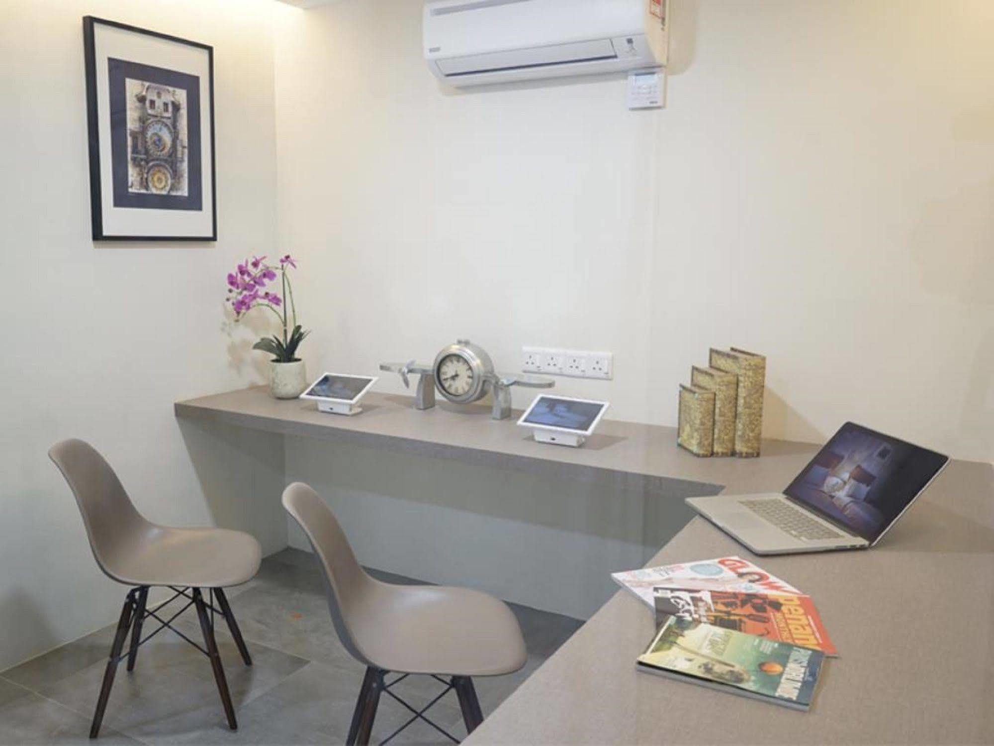 Lighthouse Hotel & Shortstay @ Damansara Uptown Petaling Jaya Exteriör bild