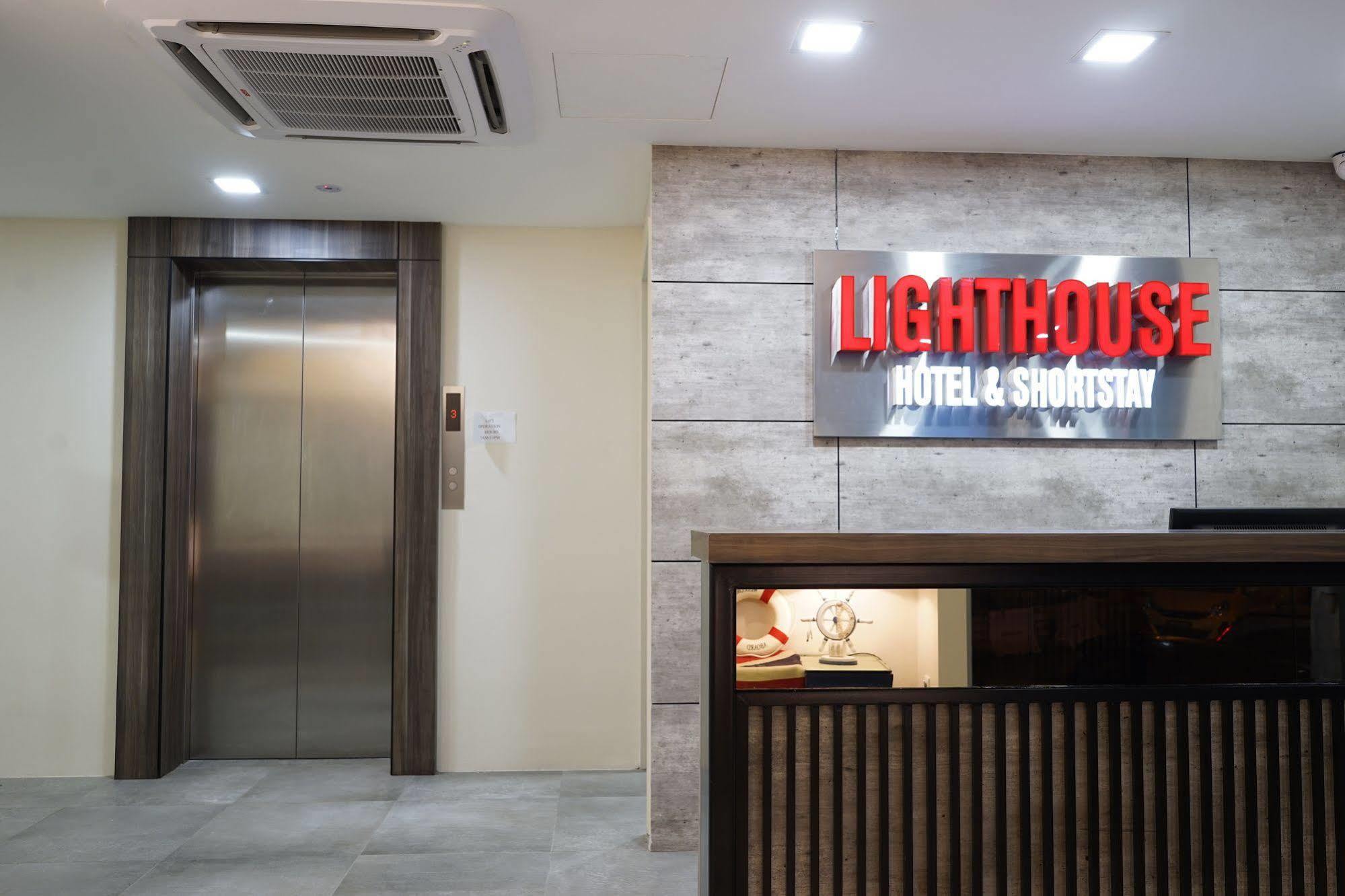 Lighthouse Hotel & Shortstay @ Damansara Uptown Petaling Jaya Exteriör bild