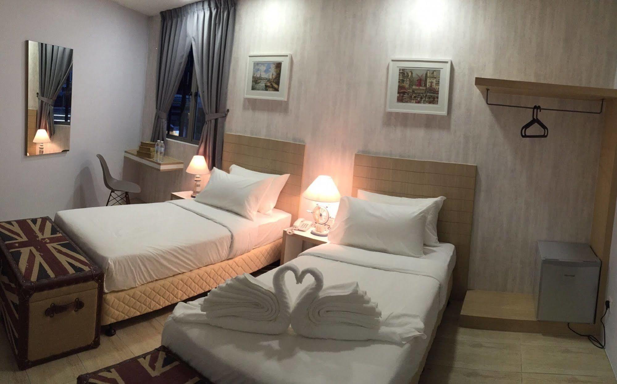 Lighthouse Hotel & Shortstay @ Damansara Uptown Petaling Jaya Exteriör bild